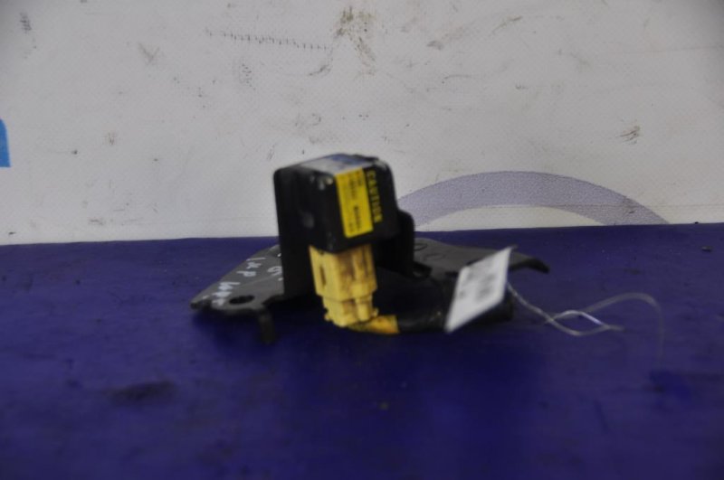 Датчик удара левый SUBARU IMPREZA 00-07 GD/GG Датчик удара левый SUBARU IMPREZA 00-07 GD/GG