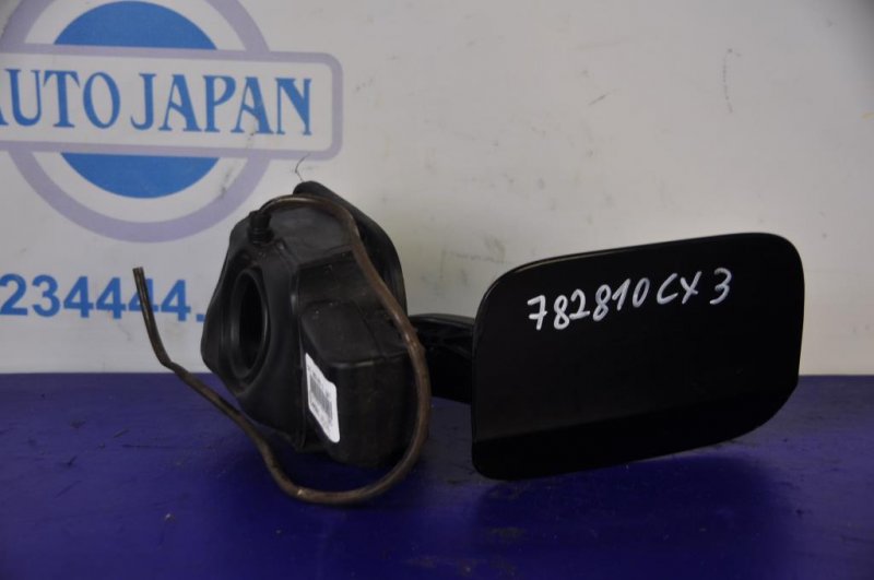 Лючок топливного бака MAZDA CX-3 14-18 Лючок топливного бака MAZDA CX-3 14-18