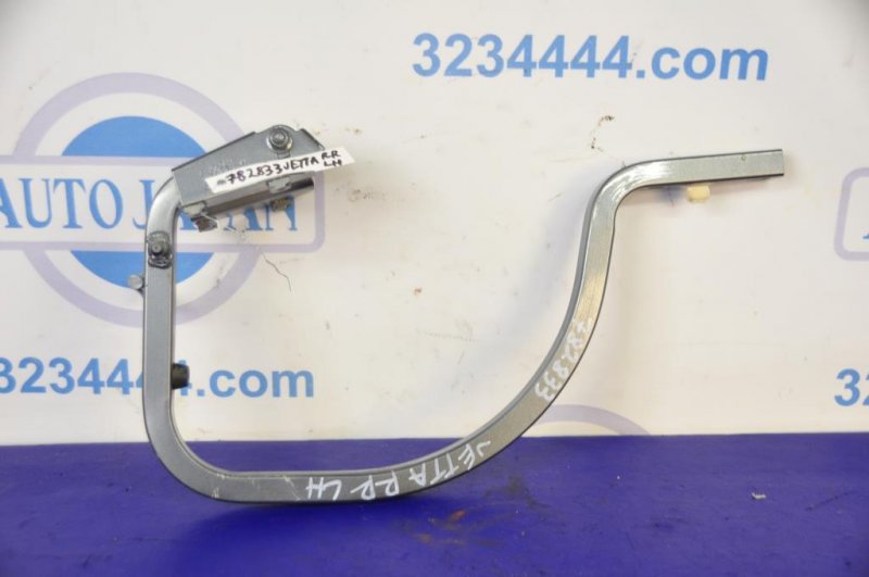 Петля крышки багажника левая VOLKSWAGEN JETTA USA 10-17 5C6 827 301 E Б/У