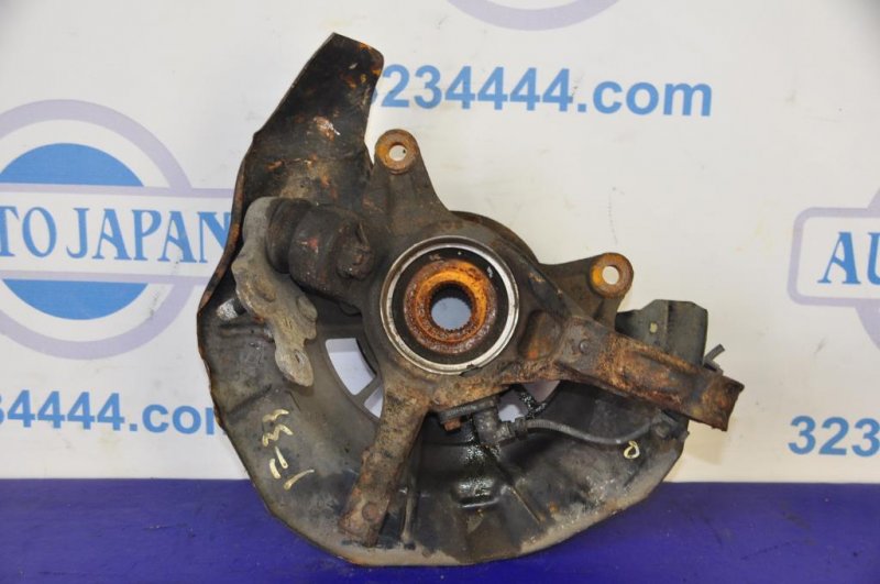 Кулак поворотный передний правый TOYOTA CAMRY 30 02-06