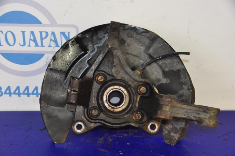 Кулак поворотный передний правый SUBARU TRIBECA B9 05-07 28313XA00A Б/У