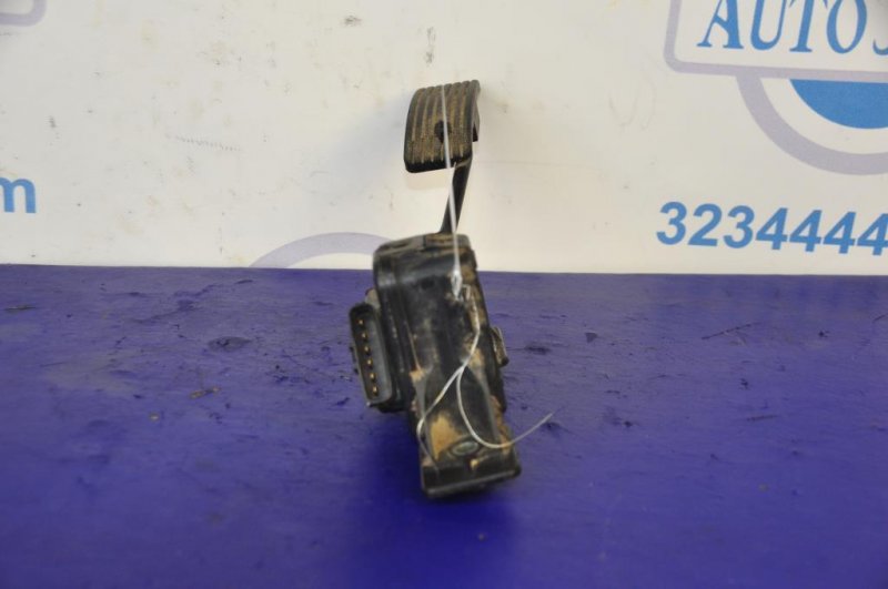 Педаль газа L200 06-14