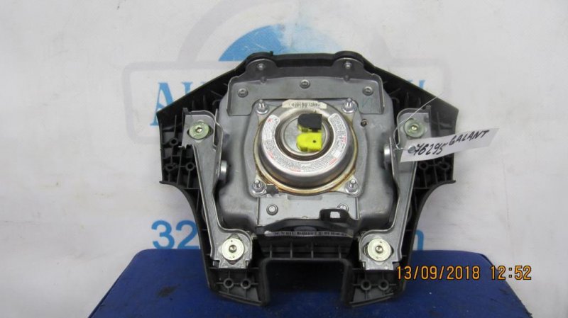 Подушка безопасности в руль MITSUBISHI GALANT 03-12 Подушка безопасности в руль MITSUBISHI GALANT 03-12