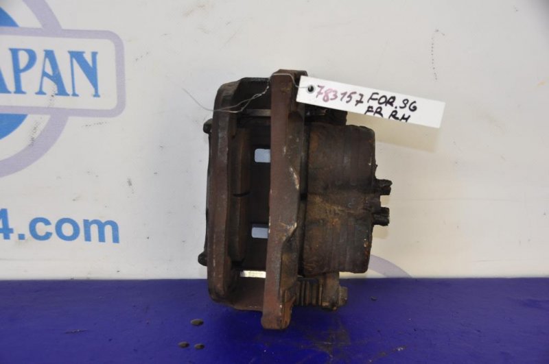 Суппорт тормозной передний правый SUBARU FORESTER SG 02-07