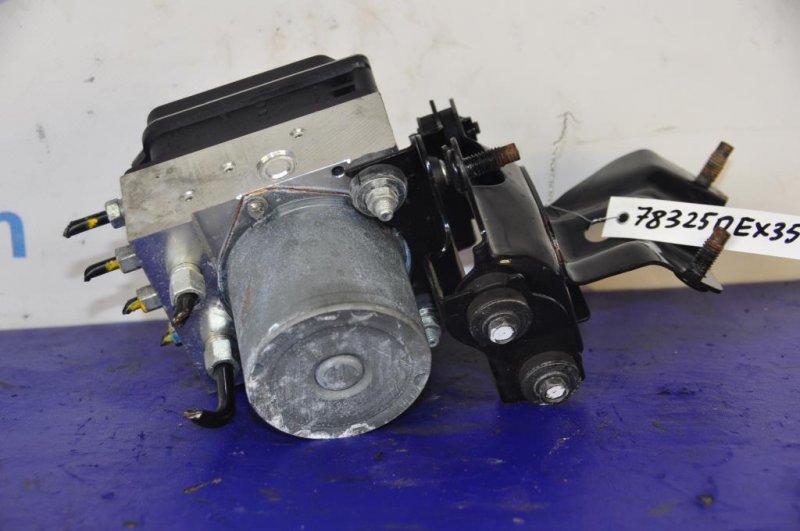 Блок ABS INFINITI EX35(37) 07-12