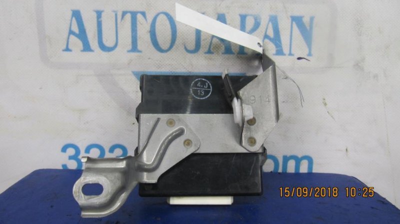 Блок управления раздаточной коробкой LEXUS GS350 GS300 05-11