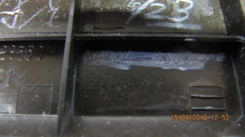 Накладка в салоне ES350 06-12