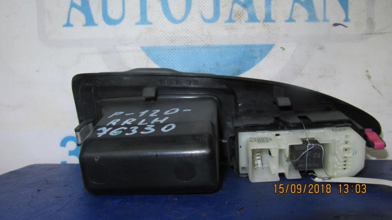 Кнопка стеклоподъемника задняя левая TOYOTA COROLLA 120 00-07