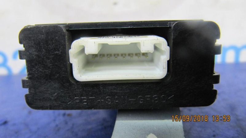 Блок управления центральным замком PRIUS - 20 03-11