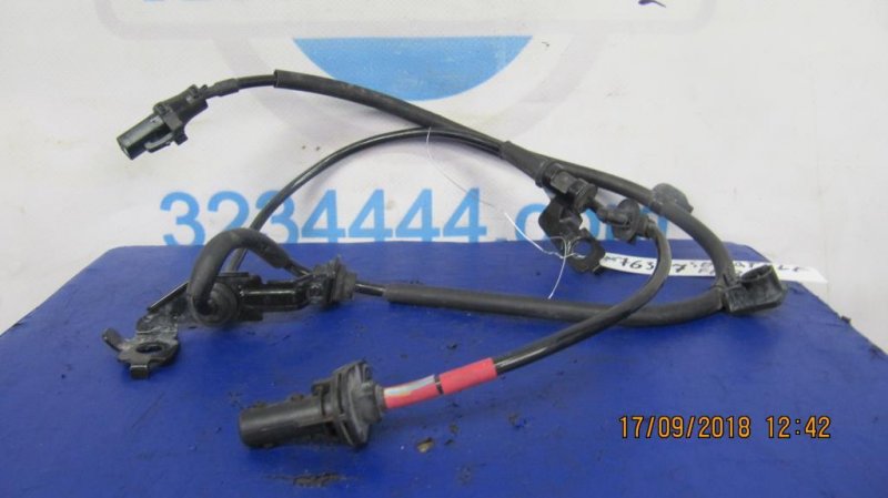 Запчасть датчик abs передний правый HYUNDAI SONATA LF 2014- 59830-C1000 Б/У Датчик ABS передний правый HYUNDAI SONATA LF 2014- 59830-C1000 Б/У