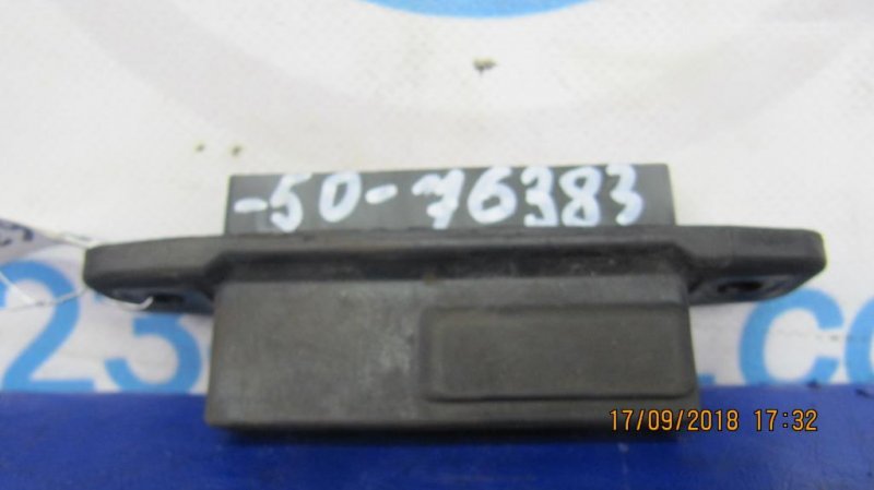 Запчасть кнопка открывания багажника наружная TOYOTA CAMRY 50 12-15 84840-28030 Б/У Кнопка открывания багажника наружная TOYOTA CAMRY 50 12-15 84840-28030 Б/У