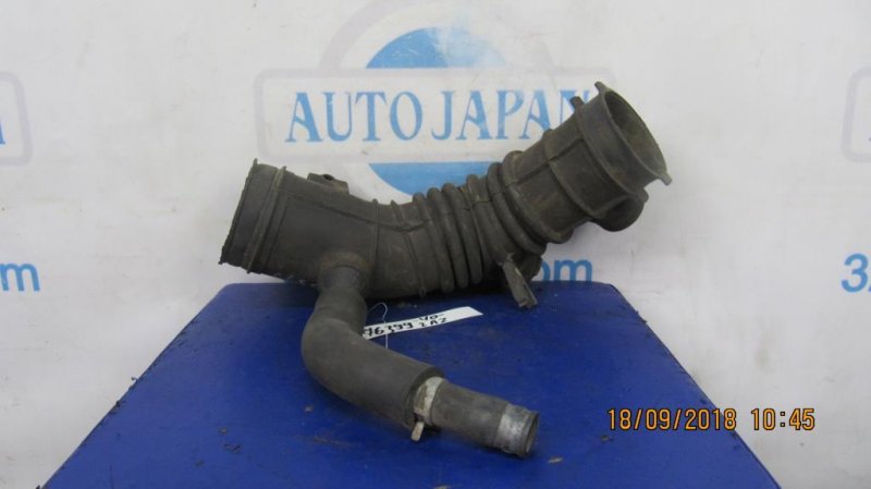 Патрубок воздушного фильтра TOYOTA CAMRY 40 06-11 Патрубок воздушного фильтра TOYOTA CAMRY 40 06-11