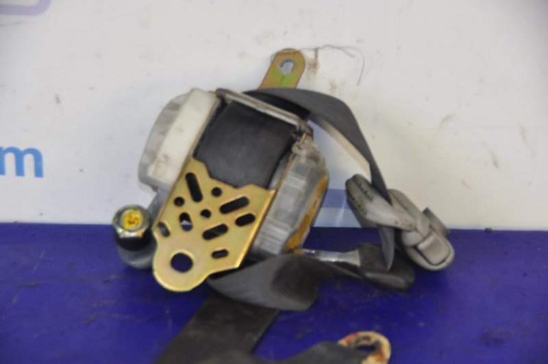 Ремень безопасности LEXUS RX300/330/350/400 03-09 73210-48040-A0 Б/У