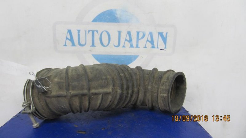 Патрубок воздушного фильтра TOYOTA COROLLA 120 00-07