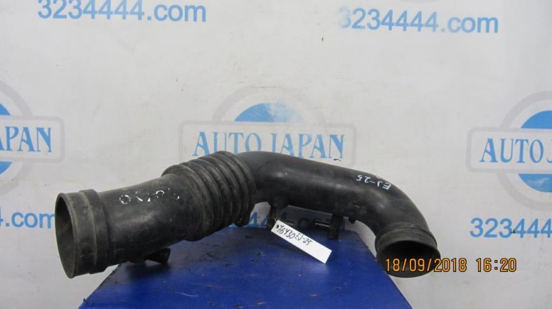 Патрубок воздушного фильтра SUBARU FORESTER SG 02-07 Б/У