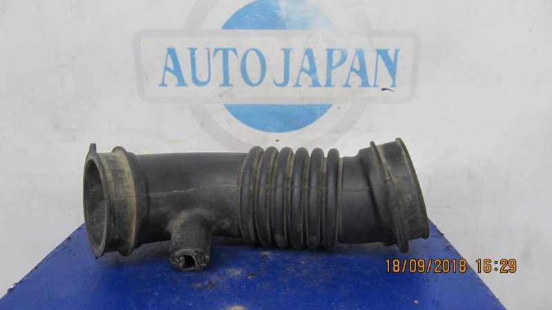 Патрубок воздушного фильтра TOYOTA COROLLA 150 06-13 Патрубок воздушного фильтра TOYOTA COROLLA 150 06-13