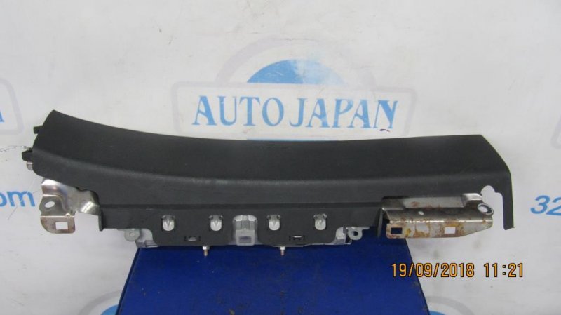 Запчасть подушка безопасности в колени передняя правая LEXUS GS350 GS300 05-11 73990-33010-C0 Б/У Подушка безопасности в колени передняя правая LEXUS GS350 GS300 05-11 73990-33010-C0 Б/У