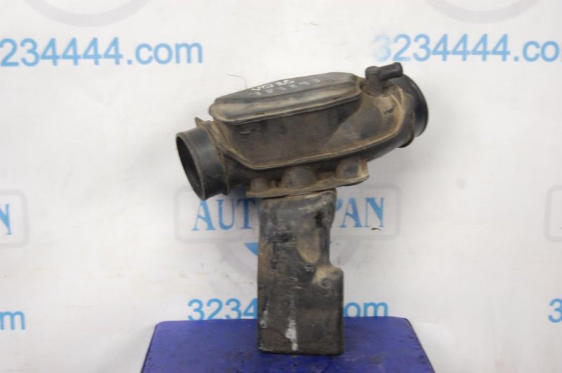 Патрубок воздушного фильтра INFINITI M35/M45 04-10 16576-EG000 Б/У