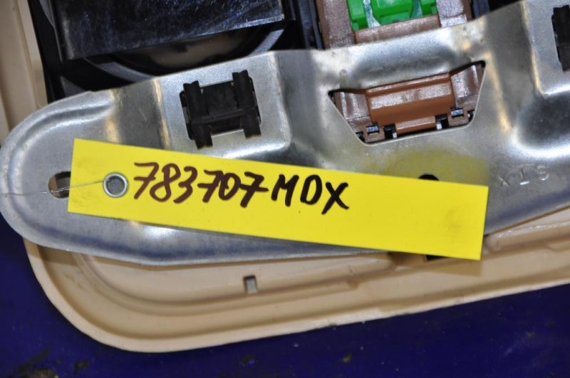 Плафон салона MDX (YD2) 06-13 YD2 Плафон салона MDX (YD2) 06-13 YD2