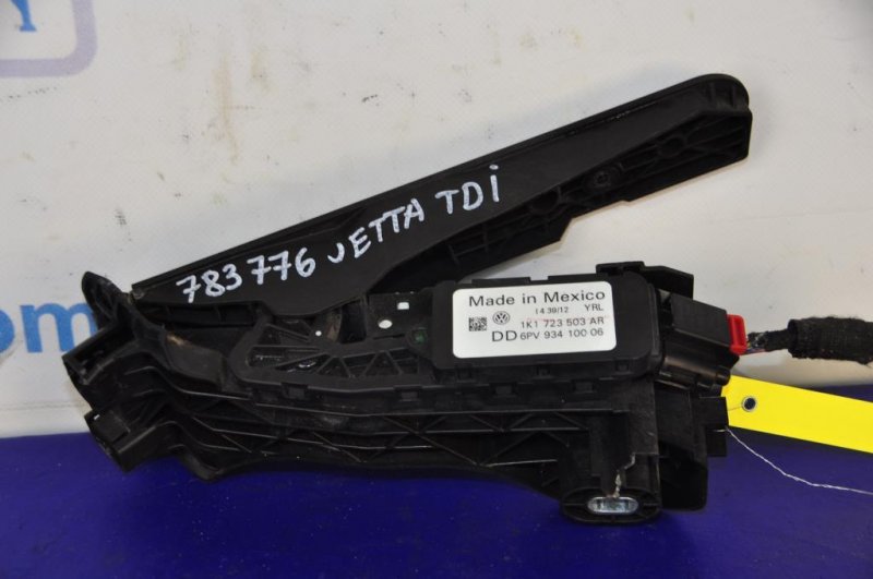 Педаль газа VOLKSWAGEN JETTA USA 10-17