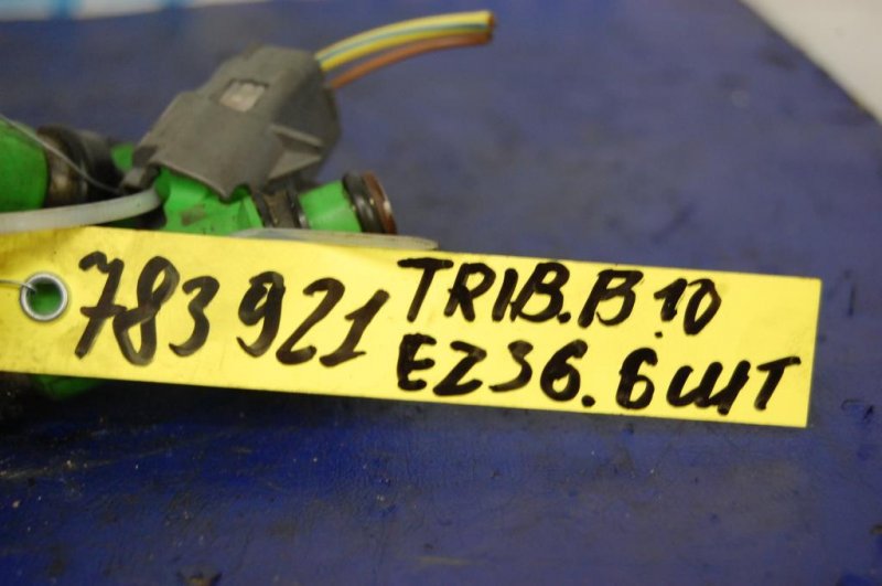 Форсунка топливная SUBARU TRIBECA B10 07-13 EZ36