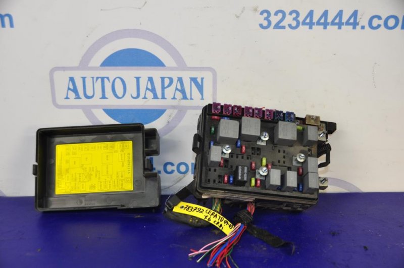 Блок предохранителей моторный отсек KIA CERATO LD 04-08 Б/У