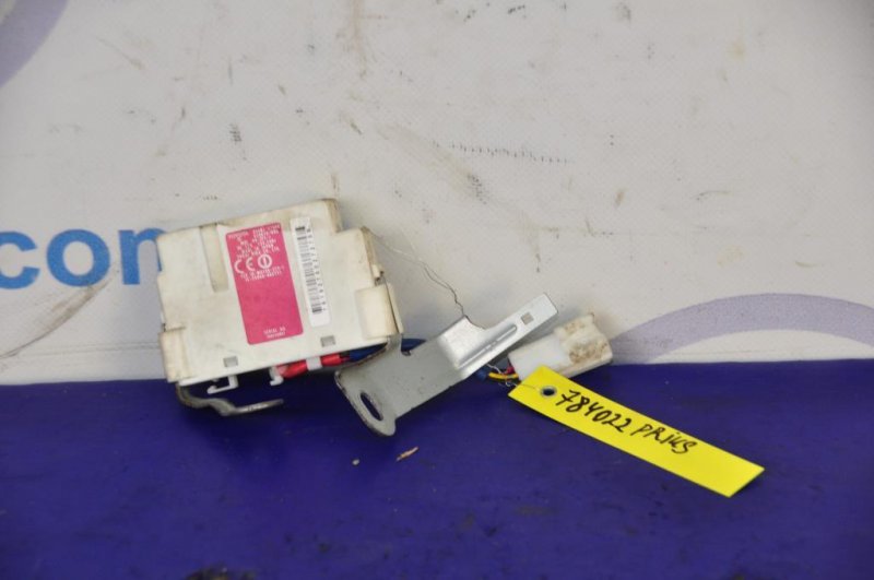 Блок управления центральным замком TOYOTA PRIUS - 20 03-11 89992-47040 Б/У