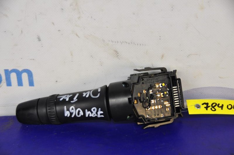 Подрулевой переключатель правый MITSUBISHI OUTLANDER XL 05-13