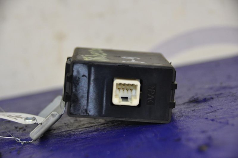 Блок управления центральным замком TRIBECA B9 05-07