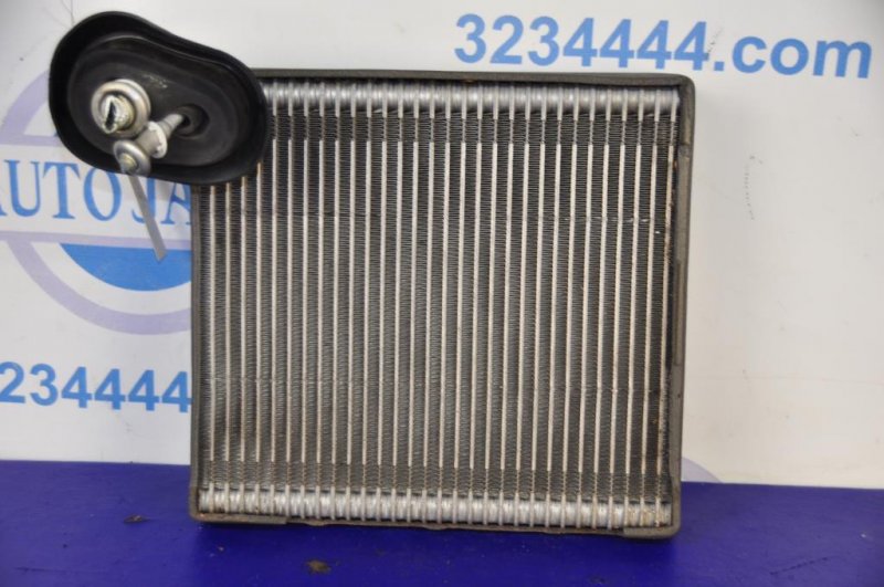 Испаритель кондиционера INFINITI G25/G35/G37/Q40 06-14 27280-JF10B Б/У