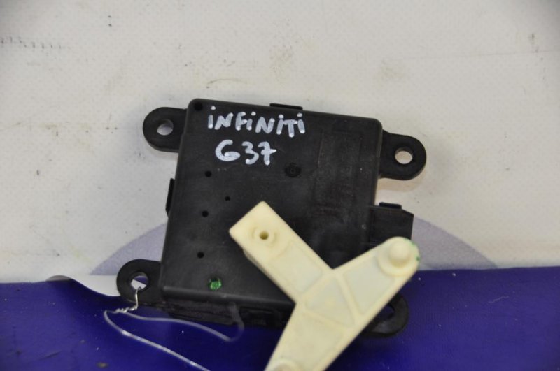 Моторчик заслонки печки INFINITI G25/G35/G37/Q40 06-14 27731-EG000 Б/У