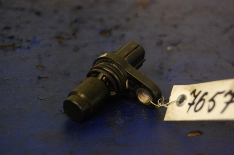 Датчик положения распредвала TOYOTA COROLLA 150 06-13 90919-05060 Б/У