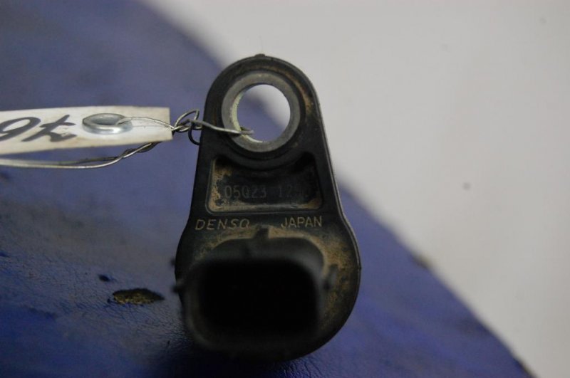 Датчик положения распредвала TOYOTA COROLLA 150 06-13