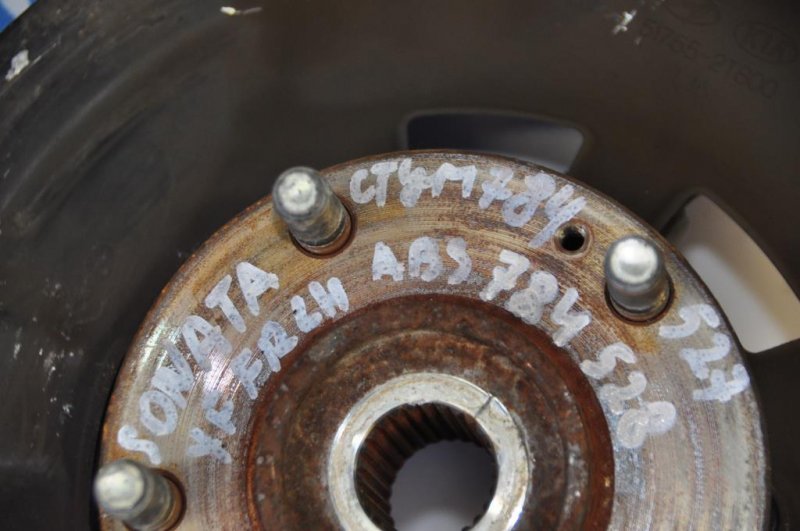 Кулак поворотный передний левый HYUNDAI SONATA YF 10-14 Кулак поворотный передний левый HYUNDAI SONATA YF 10-14