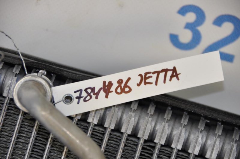 Испаритель кондиционера JETTA USA 10-17