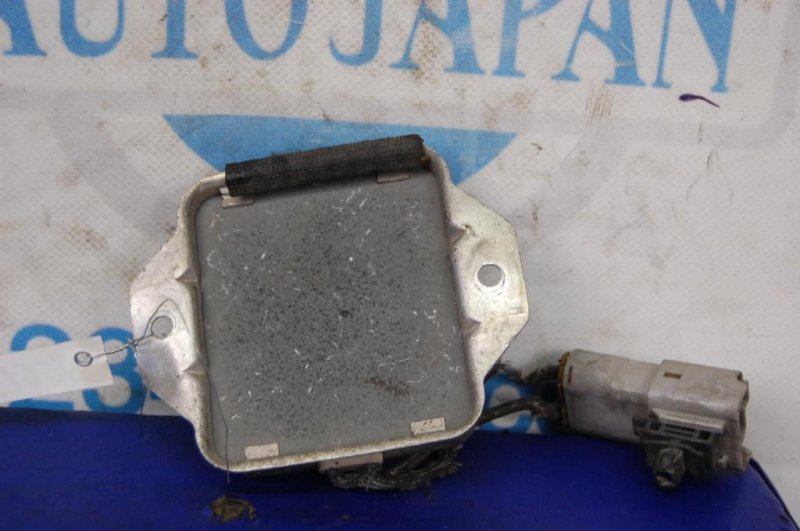 Реле включения вентилятора HONDA PASSPORT 93-02