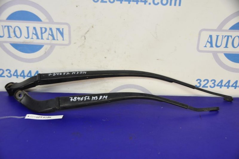 Поводок стеклоочистителя передний MAZDA 3 BM 13-19 Б/У