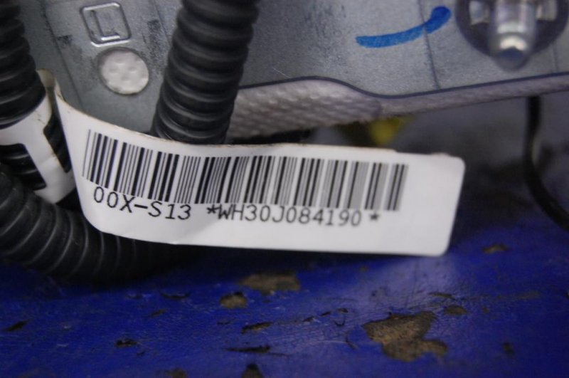 Подушка безопасности в сиденье левая TRIBECA B9 05-07