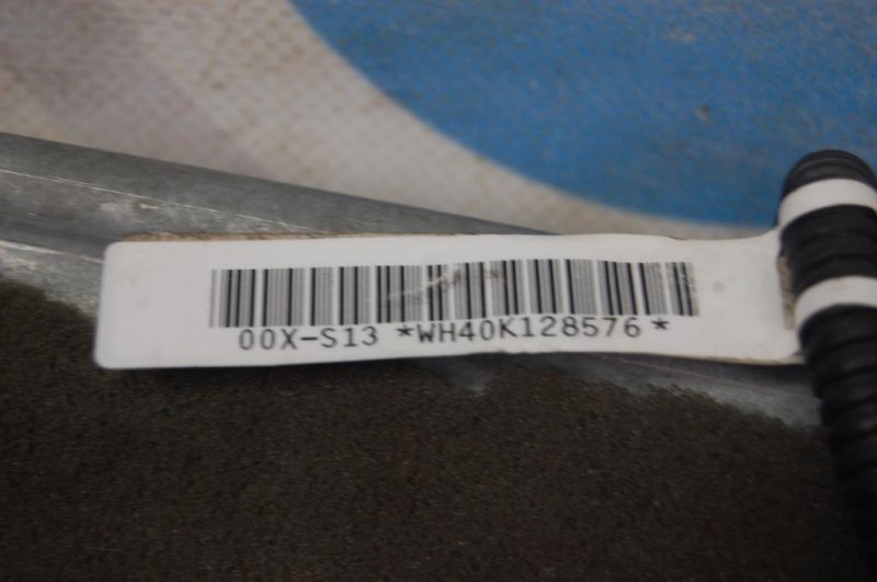 Подушка безопасности в сиденье правая TRIBECA B9 05-07