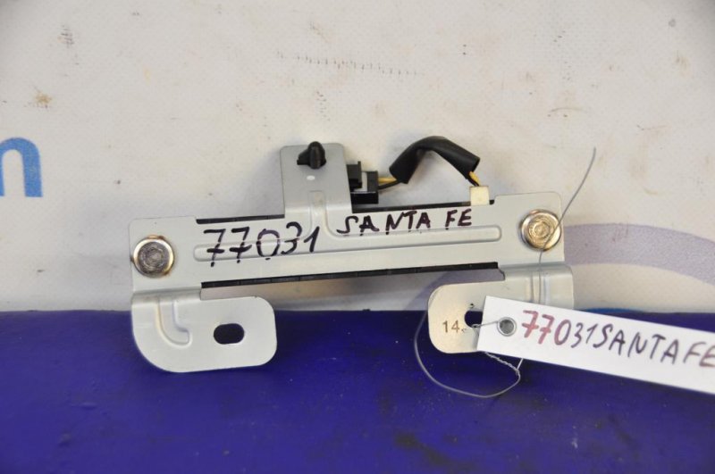 Запчасть антенна HYUNDAI SANTA FE (CM) 05-12 95420-3K210 Б/У Антенна HYUNDAI SANTA FE (CM) 05-12 95420-3K210 Б/У