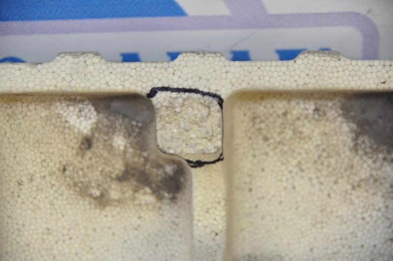 Наполнитель бампера задний CX-9 06-16