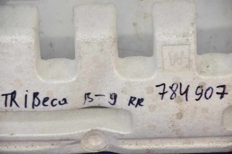 Наполнитель бампера задний TRIBECA B9 05-07