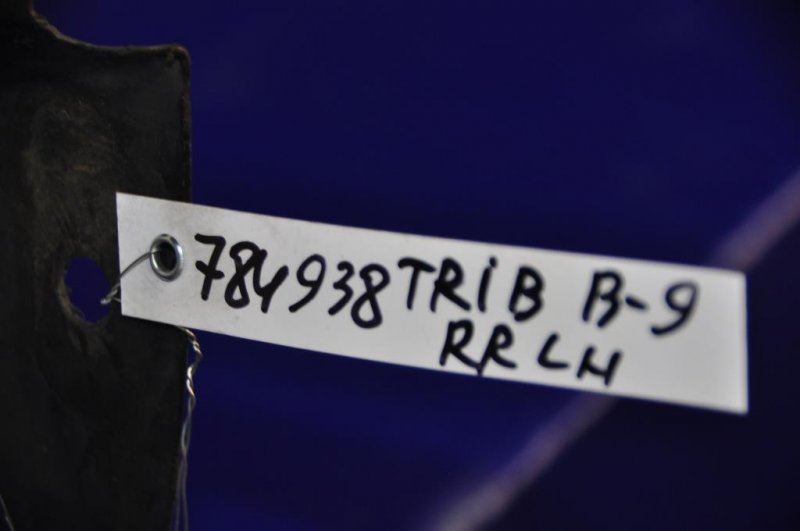 Подкрылок задний левый TRIBECA B9 05-07
