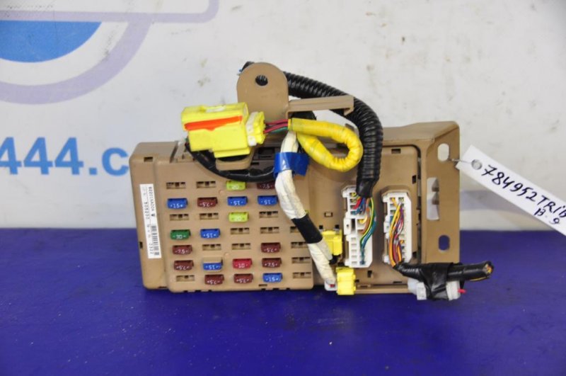 Блок предохранителей салон SUBARU TRIBECA B9 05-07 82201XA00A Б/У