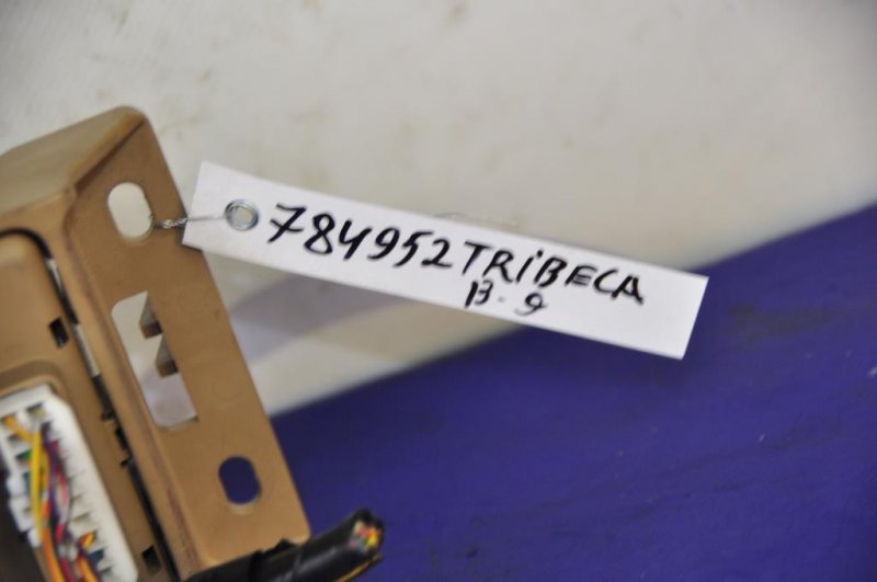 Блок предохранителей салон TRIBECA B9 05-07