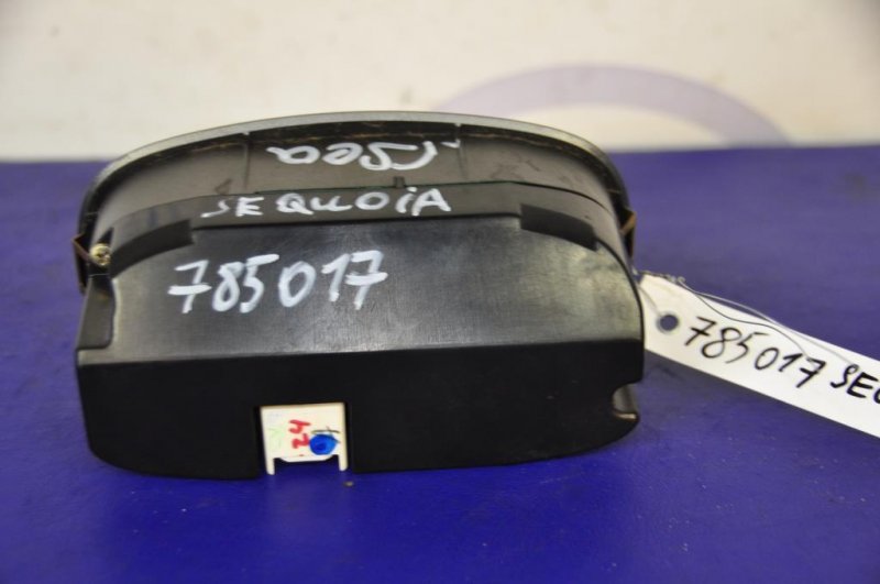 Блок управления печкой TOYOTA SEQUOIA 01-07