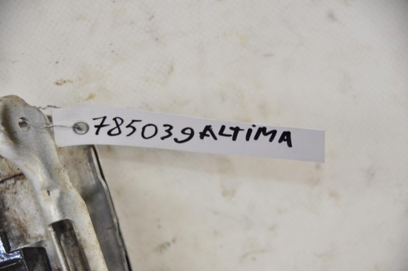 Лючок топливного бака ALTIMA L32 07-12