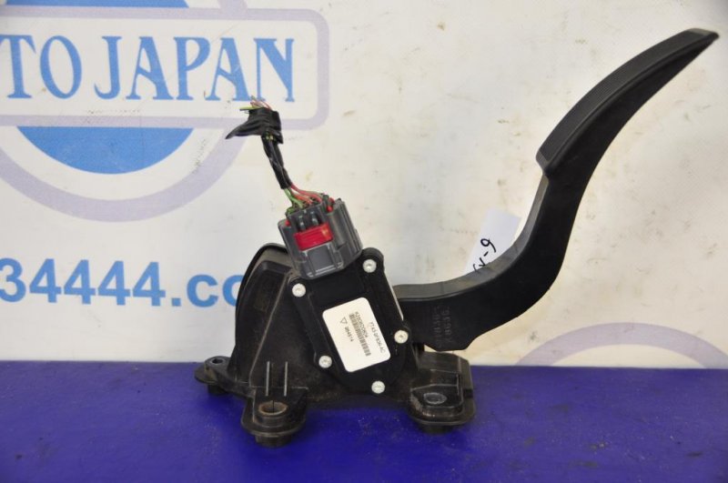 Педаль газа MAZDA CX-9 06-16 TD11-41-600A Б/У