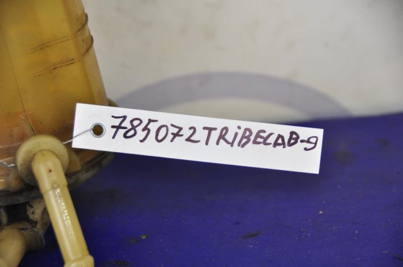 Бачок ГУР TRIBECA B9 05-07 Бачок ГУР TRIBECA B9 05-07