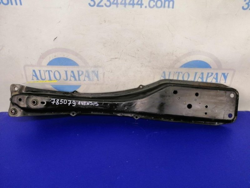 Балка двигателя продольная TOYOTA AVENSIS 03-08 51204-44010 Б/У
